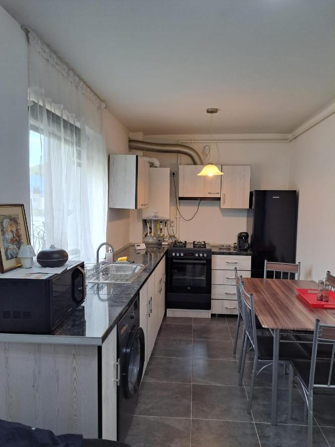 Cozy Nest Apartamento Sinnicoara Exterior foto